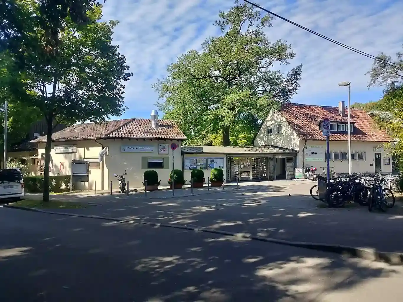 Kreisverkehr im Einsatzgebiet, bei Porsche